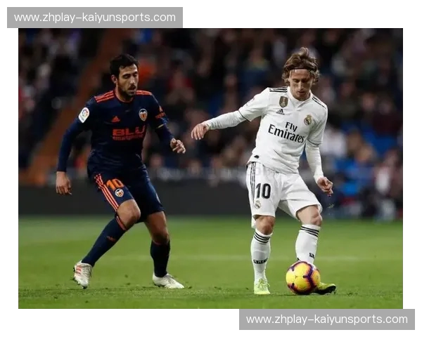 伯纳乌的夜色，星光与传承：2016皇马罗马之战的永恒回响